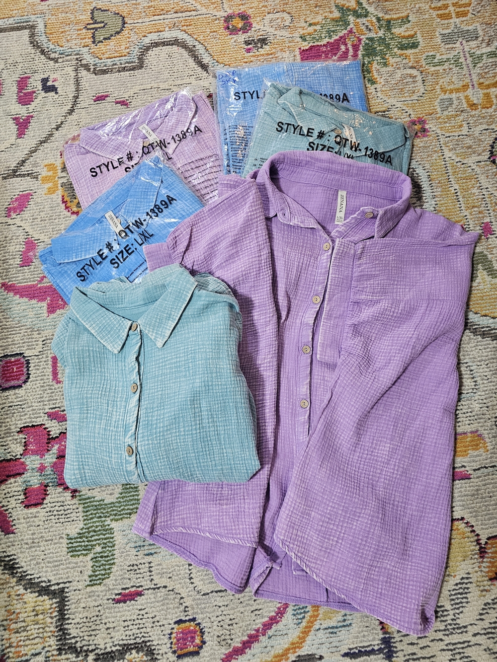 NWOT Lot Zenana Shirts - Picture 2 of 7